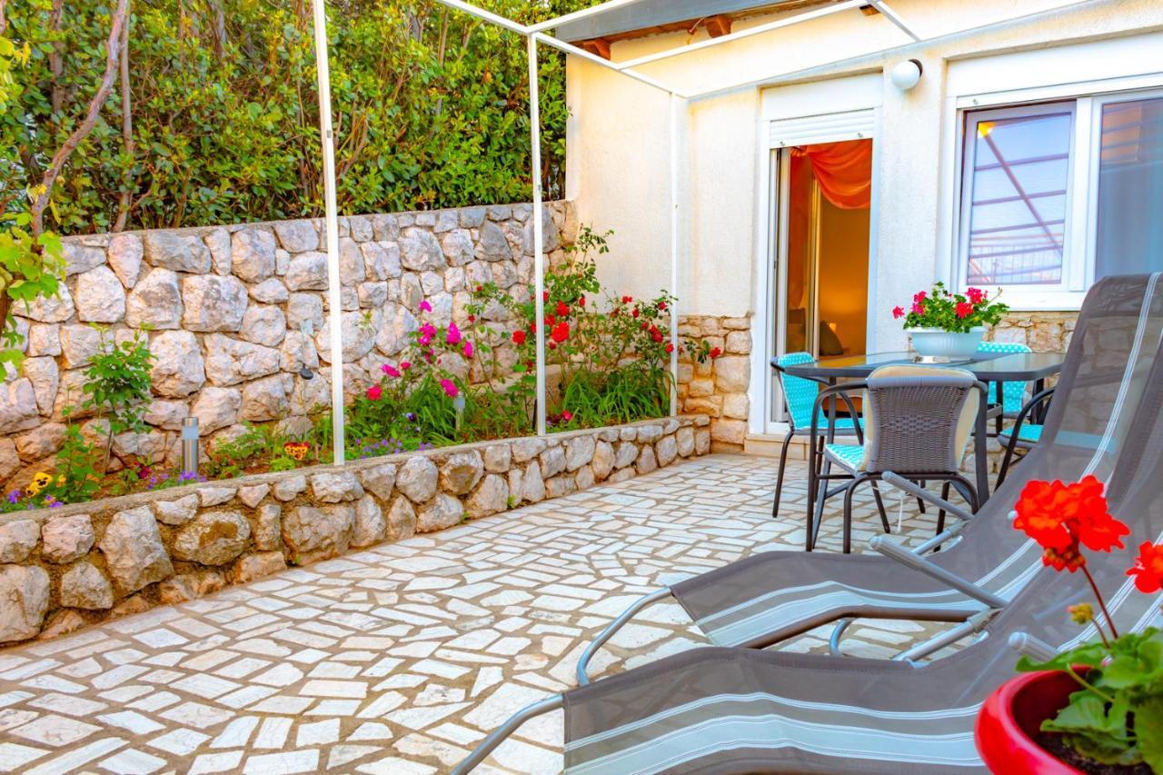נובי ווינודולסקי Vacation Home Grill & Chill With 350M2 Garden With Bbq מראה חיצוני תמונה